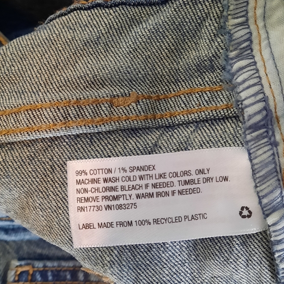 Universal Thread Mom Jeans High Rise Straight Leg - Picture 6 of 8